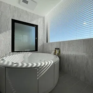 Bhotel Nekoyard - Scenic Penthouse With Jacuzzi & Spacious Terrace アパート 広島市